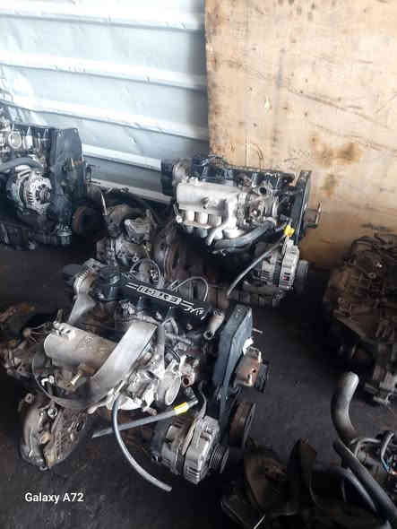 مجمع علاء السلطاني وصفاء السلطاني حله حي الصناعي مقابل كراج البلدية رقم تلفون ***********
