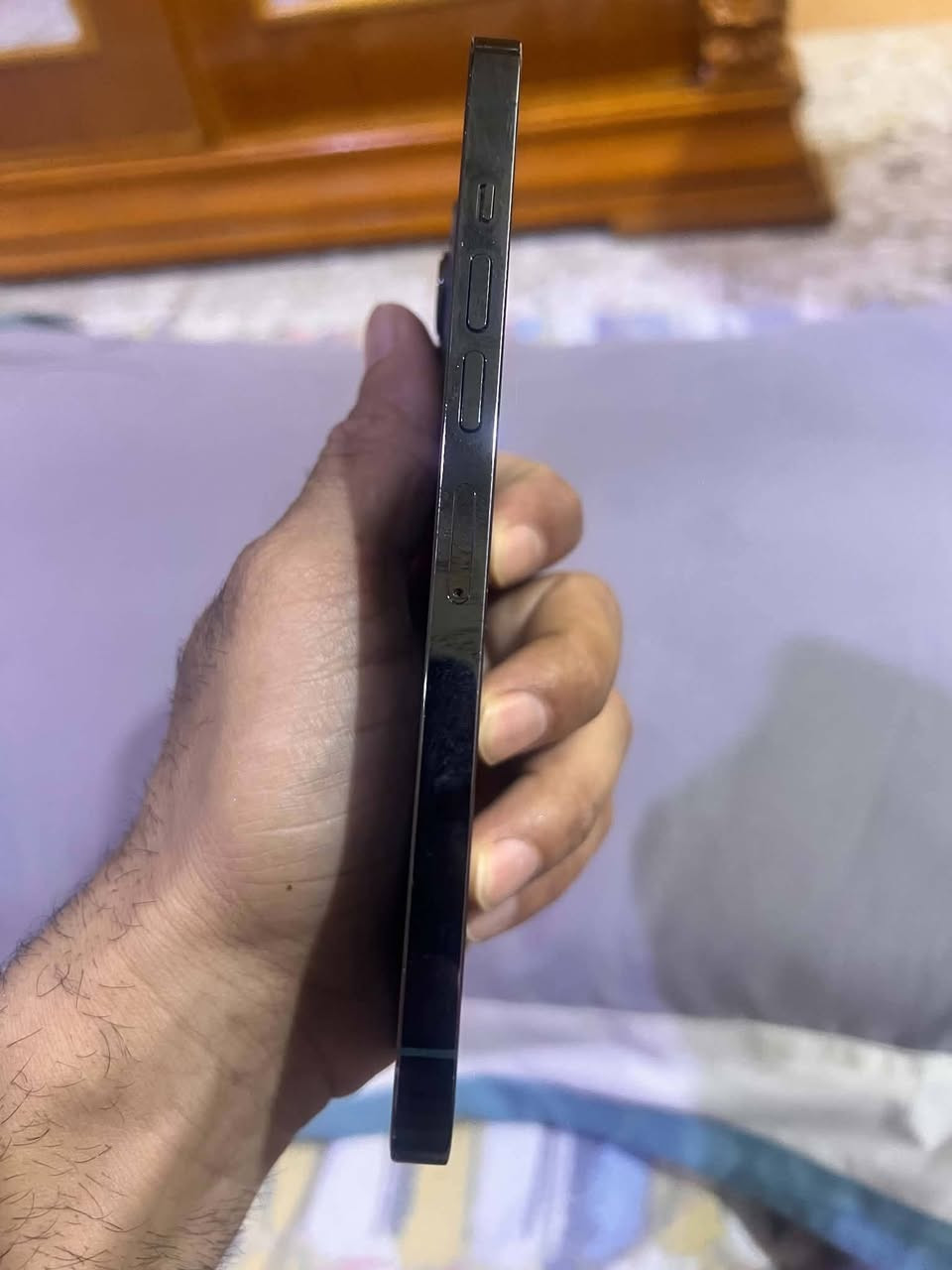 ١٣ برو ماكس لونه اخضر زيتوني 
ذاكرة ٢٥٦ البطارية ٧٤ 
مامفتوح ولا ملعوب بي شرط الفحص نضافته ٩٨ ٪؜ مال جناي 
المكان نجف حي العدالة 
سعره ٧٠٠ وبي مجال


**إذا كنت صاحب هذا الإعلان وتريد حذفه لأي سبب، رجاءا أرسل رسالة إلى الدعم الفني**