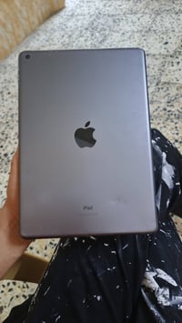 ايباد ٩ • ٦٤ جيجا • فطر بالجلاس