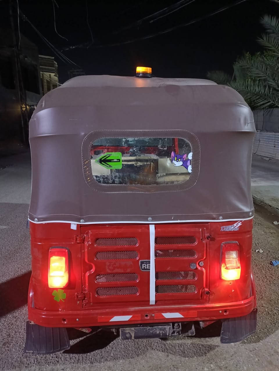 تكتك لبيع موديل 18شهر 9 مستلم سنويه ديالى والوحات طالعات مامستلمهن مكينه تجفيت شركه قبل 10ايام مجفتهه كلجات جدد كابريته جديده قمجيات جدد كهربائيات شغاله كلهه تايرات جوبلس جدد صلايب جدد معمره ومصبوغه عام السعر 4600 وبيهه مجال *********** العنوان ديالى خان بني سعد
