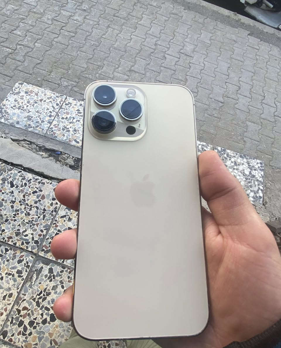 آيفون 14 برو ماكس
ذاكرة 256
مستبدل بطارية وشاشه 
بطارية 100 🔋
بيه ضمان من سنتر النمور شهر كامل 
والشاشة تجي تفحصها وتشوفها إذا تريد اخذها إلى اي مركز صيانه وافحصها إذا مو زينة أتركه 
السعر 725 وبيه مجال جداً بسيط
العنوان بغداد مدينة الصدر 
للتواصل 
***********
