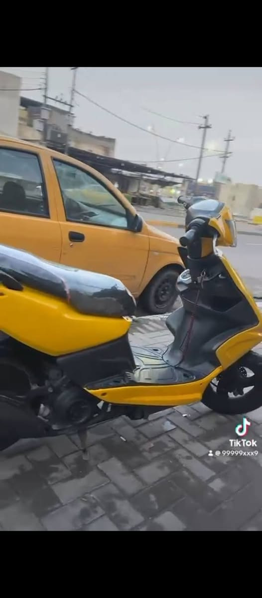 دراجه ماكس مضلع 
كلها بلادي رقم واحد بس الكفرات تجاريه كلشي بيها شغال دراجه حلوه ومرتبه 650وبيها مجال كلش قليل عنوان بصره القديمه ***********
