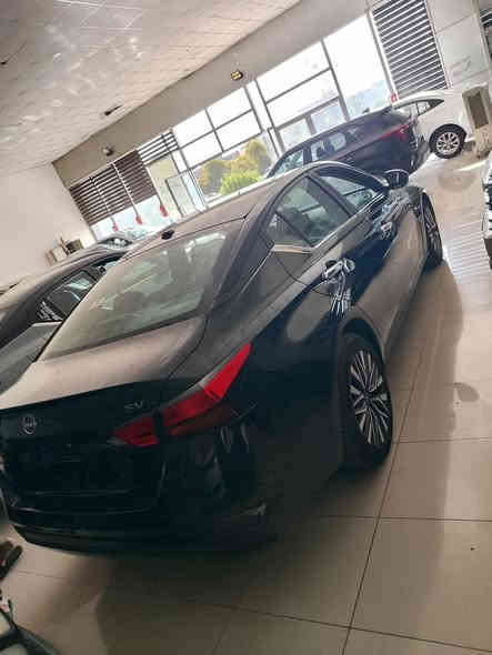 السلام عليكم للبيع /  سعر بلاش عرض حصري بيع بتقسيط 
مواصفات /ممتازة Sv  / مواصفات / ممتازة   
للاستفسار / *********** /   
السعر/مقدمة  75$ ورقة  قسط شهري 400 دولار الكلي خاص اتصال أو مراسلة واتس 
الحالة-  2 قطع صبغ  /   / صبغ 
النوع  -  نيسان التيما  شكل الجديد 
الوارد-امريكي
حجم المحرك - 2500 مرغوب    
الموديل - 2024 شكل الجديد كليا 
اللون -/ اسود    مميز 
كم -  29  الف ميل   
العنوان _ اربيل  (تترقم شمالي السيارة       )
مواصفات ممتازة  / كشن كهرباء بصمه تشغيل مع بصمة بيبان تشغيل عن بعد مع رادارات  مع شاشه وكامرة دوارة 
سياره  أو جاهزه من أي نقص 
مكان السيارة / اربيل 
تليفون *********** 
اتكفل البيع بتقسيط بعد اخذ العموله ولضمانات
البيع يشمل الجميع محافضات العراق 
فايبر 
وتس اب
