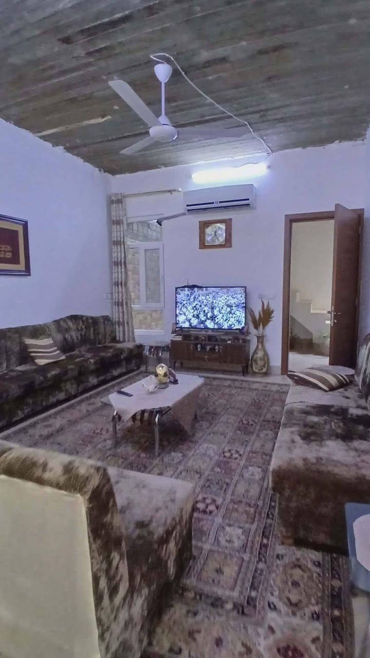 عروض مكتب ركن المواسم للعقار  والمقاولات 🏢 .

🛑 دارللبيع حي الفلاح الثانيه جمعية الماء الاولى

طابقين وكما موضح في الصور

مساحة الارض 150 متر اتجاه غروب

اربع غرف نوم +هول+استقبال+مطبخ

السعر 135 مليون 

 للاستفسار  اكثر الاتصال على الأرقام 
      التاليه او مراجعة المكتب في حي الفلاح الثانيه:

***********
***********

 اضغط على زر المتابعه ليصلك كل ما هو جديد من عروضنا 👍 .

 عنوان المكتب الموصل/ حي الفلاح الثانيه  مدخل بانزخانة المنهل قرب مدرسة الدار البيضاء

نستقبل كافة عروضكم التجاريه والسكنيه والزراعيه والجمعيات .
