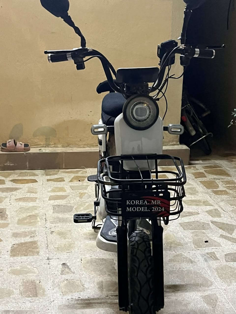 السلام عليكم 

ماطور شحن باب اول موديل 23 
مواصفات ✌️ 
إشارات 
تشغيل عن بعد 
الكل شي بي شغال 

شغال كامل باتري نصف عمر 

السعر 250 👌🏻 صلي على النبي وشوف السوق 

الشراي خاص يجي


**إذا كنت صاحب هذا الإعلان وتريد حذفه لأي سبب، رجاءا أرسل رسالة إلى الدعم الفني**