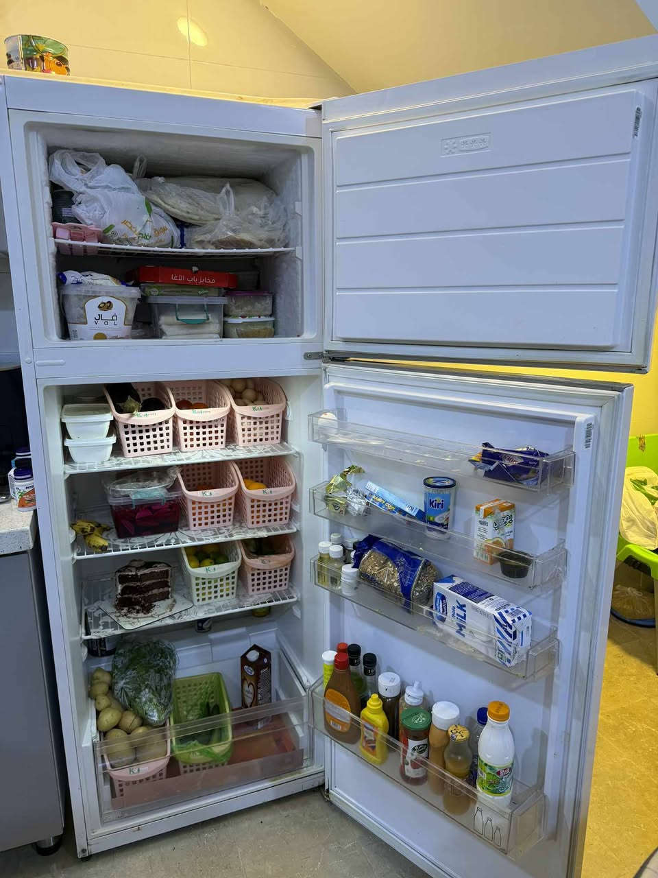 ثلاجه للبيع حجم كبير سعره ٣٠٠ وبيها مجال عنوان بغداد اعلام


**إذا كنت صاحب هذا الإعلان وتريد حذفه لأي سبب، رجاءا أرسل رسالة إلى الدعم الفني**