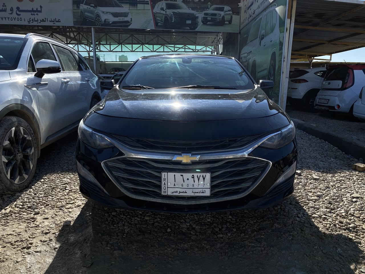 سياره بيه بارد باب سايق ولبنيد مفتوح و مصبوغ
بدون لا دواخل ولا شواصي 
كشن تدفئه 
سياره ما ناقصه بكد شعره 
حداديه خلفيه و اماميه جديده 
مكينه ما مفتوحه 
صور لحادث موجودات جوه 
مكان ديوانيه 
سعر ١١٠ وبيه مجال 
رقم ***********
