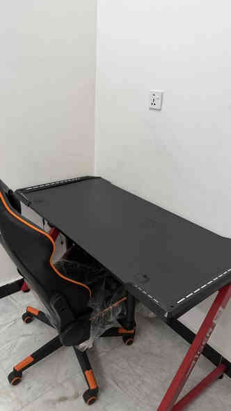 للبيع ستعمالهن سبوعين فقط نضافتهن 100/100 اتصال ***********
