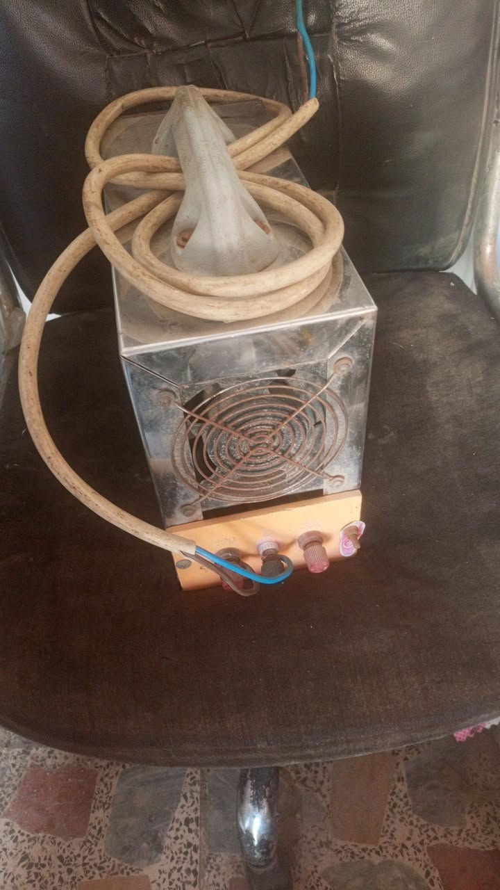 مكينة لحيم للبيع
السعر 35
***********
