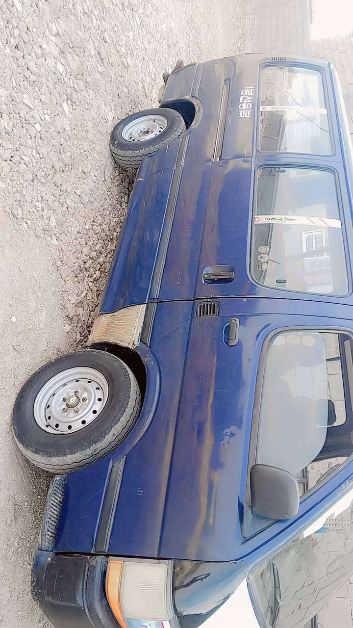 خايسه موديل 95 بوكاله كوت للبيع فيها ماكينه بطه كامله السياره معمره ***********
