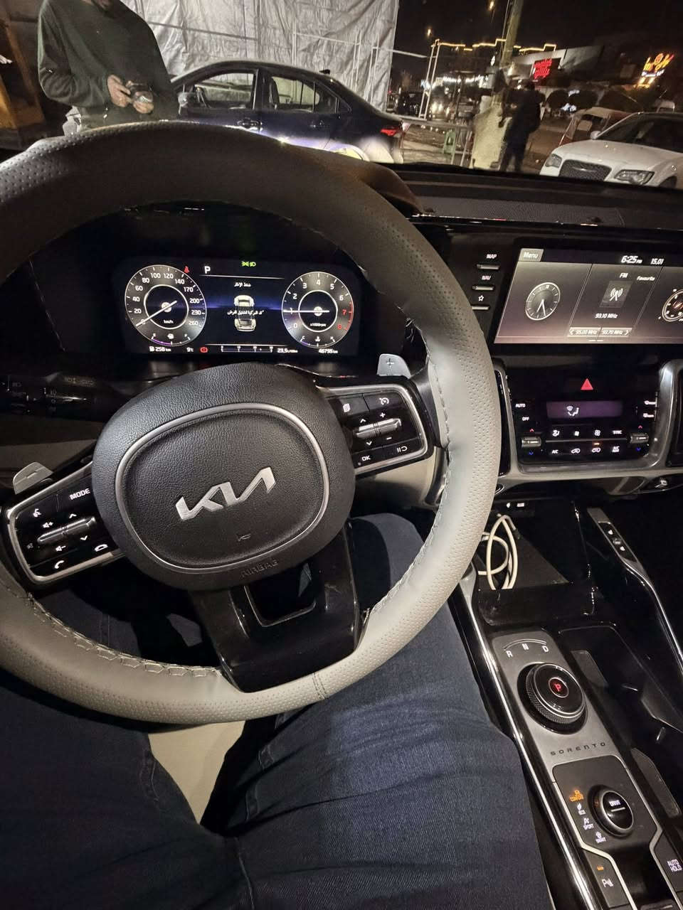 سورنتو X4  فول دفع رباعي
موديل ٣٠٢٣

ماشي ٤٩ 

بيها بارد وتكيحل عكس باب عكس السائق والباب مفتوح

خمس كامرات

كشنات جلد تدفئة تبريد

بانوراما

٤ انظمة قيادة

شفتات سترين

وباقي المواصفات المعروفة

تخم تايرات جديد ب٨٠٠$

سيرفس كامل للسيارة

بغداد - البلديات

السعر 305$

***********
