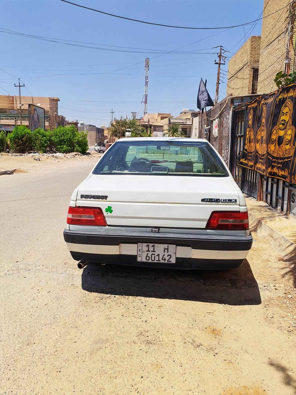 سلام عليكم بيجو 2010 سياره حلوه محرك كير فرنسي جدد تبرد شغال كهربائية كلها شغال تيرات جدد سعر 33 وبيها مجال تحويل ثاني يوم المكان بغداد البلديات رقم ***********
