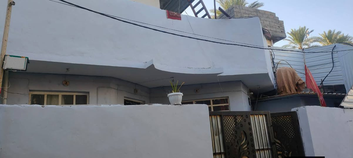 السلام عليكم
بيت للبيع في بعقوبة  خرنابات منطقة الجرد  مساحة 200 متر طابقين  واجهه 14 نزال14 
الطابق الاول متكون من طارمةو استقبال ومطبخ وغرفتين وحمام وتواليت وصالة ..
والطابق الثاني متكون من طارمة  وثلاث غرف ومطبخ وحمام وتواليت 
درج داخلي و درج خارجي   يرهم نقد و قصط  
للاستفسار الاتصال على هذا الرقم.. 
***********
***********
