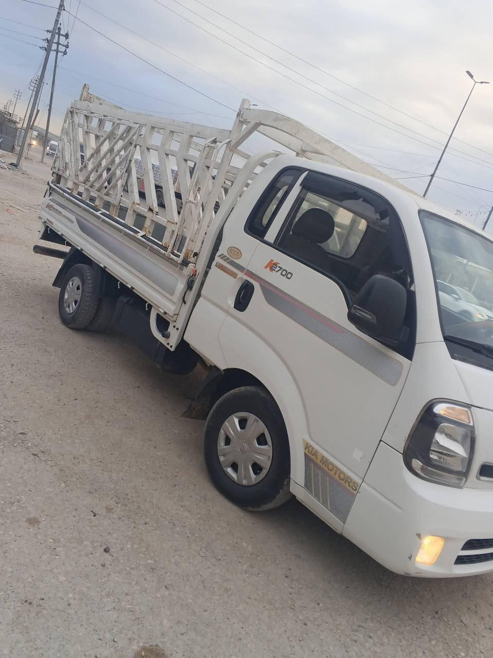 كيا حمل موديل 2020 مكفوله كفاله عامه سبير شركه تبريد ثلج داخل جديدرقم بغداد تحويل عام رقم *********** لااستفسار
