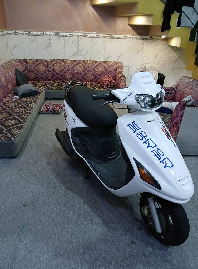 السلام عليكم 
دراجة فراشه فحل ياباني للبيع دراجة مامفتوحه سلف هندر كهربائيات كلها شغاله دراجة جديده مال باله السعر 600 وبيه مجال الشراي العنوان البصره ابي الخصيب الاستفسار على هذا الرقم 
*********** البصرة, العراق
