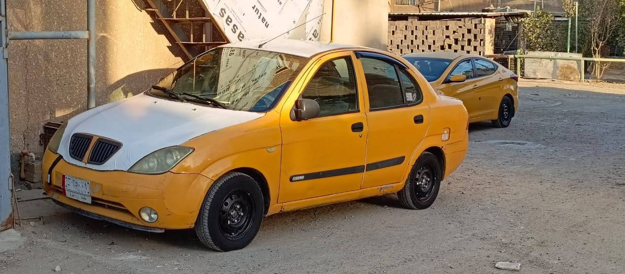 السلام عليكم طيبه ٢٠١٥ رقم بغداد محرك وكير جدد وتبريد وتدفئه تخم تاير جديد وباتري جديد جاهزه السياره لايت عالي زنون بيها جاملغ خلفي صبغ السعر ٣٨ وعليها هيئه مليون كادافع ينزل من سعر السياره سنويه ماساقطه مكان السياره كربلاء ( مكلف بالنشر ) للإستفسار *********** موجود اتصال وموجود واتساب
