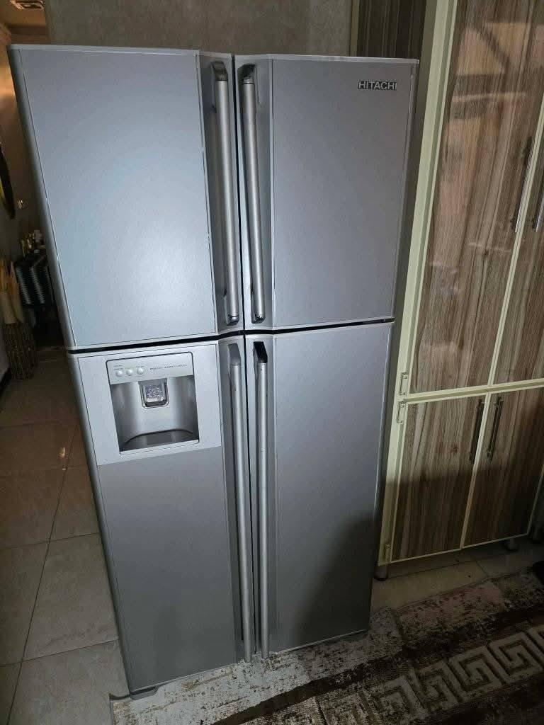 ثلاجه يعوزها كرت سعر 150 شري اتصل ***********
