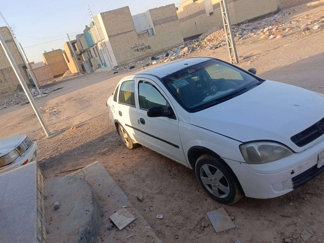 للبيع شوفر ليت بارينا كير مكينة افيو بلاد
2002 سيارة حلوة ومرتبة وقتصادية مال شغل 
السعر 35 وبية مجال
*********** بية واتساب
