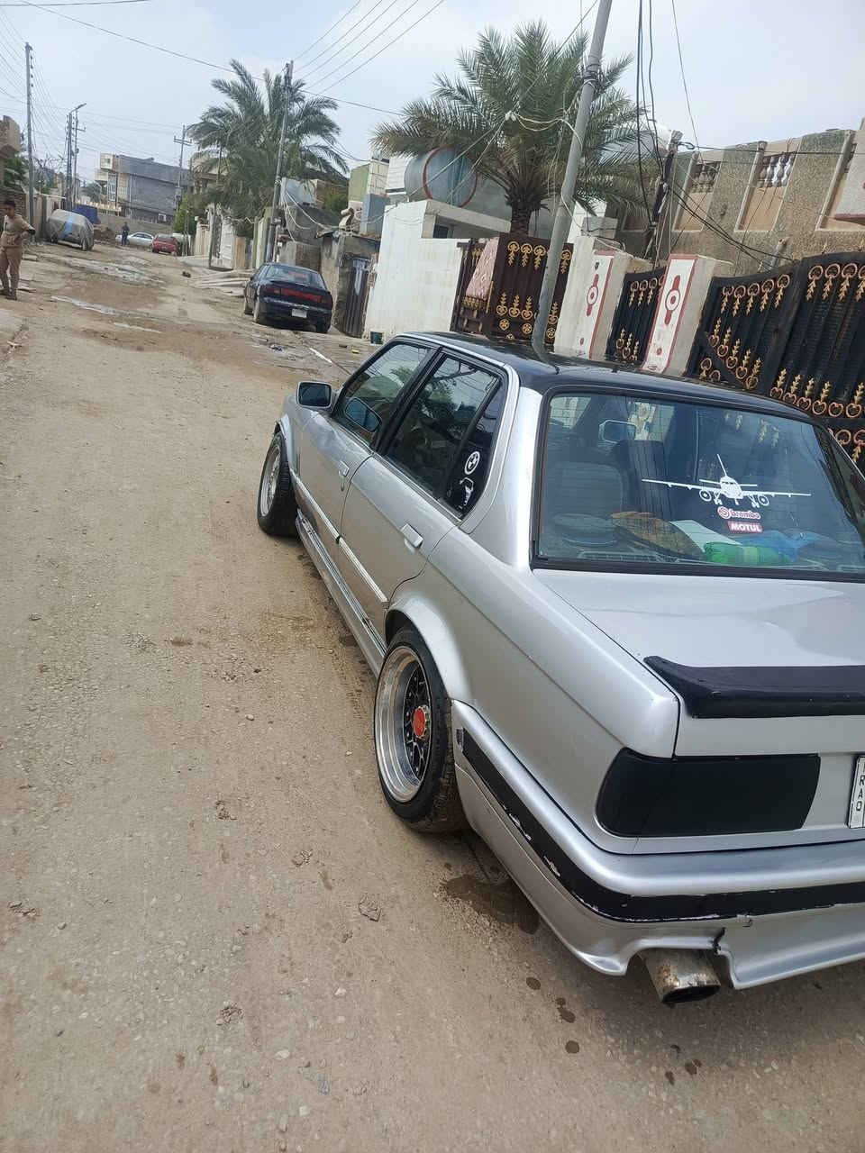 اسلام عليكم زعره موديل ٩٠
كير ومحرك صقر ٢٨ اوتو
ويل كب bbs
اكسل ٨ براغي مقغو
جان اكو شكل بسيط ويه صاحبه وانحل
رقم بغداد مشروع وطني سنويه مساقطه
بيه نقصات بسيطه 
وبيه طبه بل تحريكه شنو السبب ما اعرف
ونصق لحيه اماميه 
سعرهة ٤٥ وبيهة مجال بسيط 
***********
