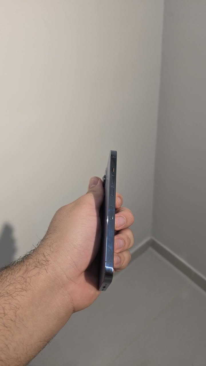 Iphone 13 pro العادي مو ماكس
الجهاز نظيف جداً 
256gb
شرق اوسط
مكفول من الفتح و التبديل شرط الفحص 
Face id الكامرات المايك اللمس كلشي شغال على وضع الشركة
مكاني بصرة
التواصل  ***********
