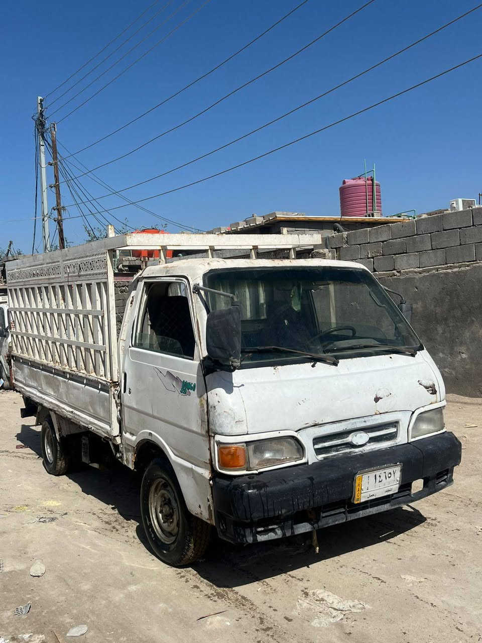 السلام عليكم كيه لبيع موديل 1997رقم نجف مشروع وطني تحويل مباشر شاصي مكفوله رقم شاصي واضح  مكان السياره بصره سعر 30 هاتف ***********
