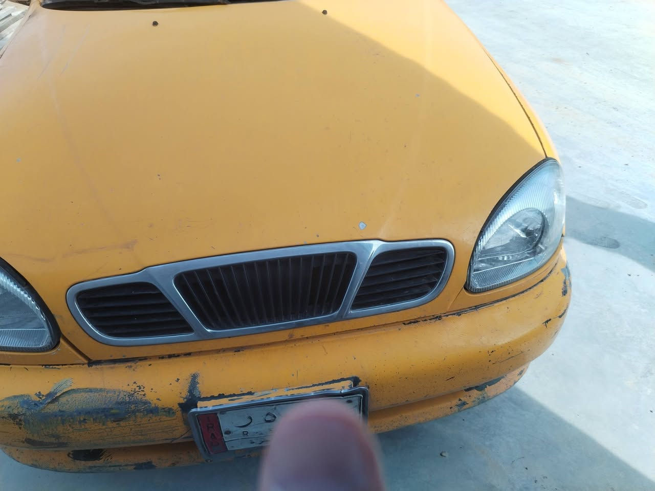 السلام عليكم سياره للبيع دايو لانوس 2000 بطاقه بانزين بيها مكانها حي بدر السعر ٢٥ ورقه شراي اتصل ***********
