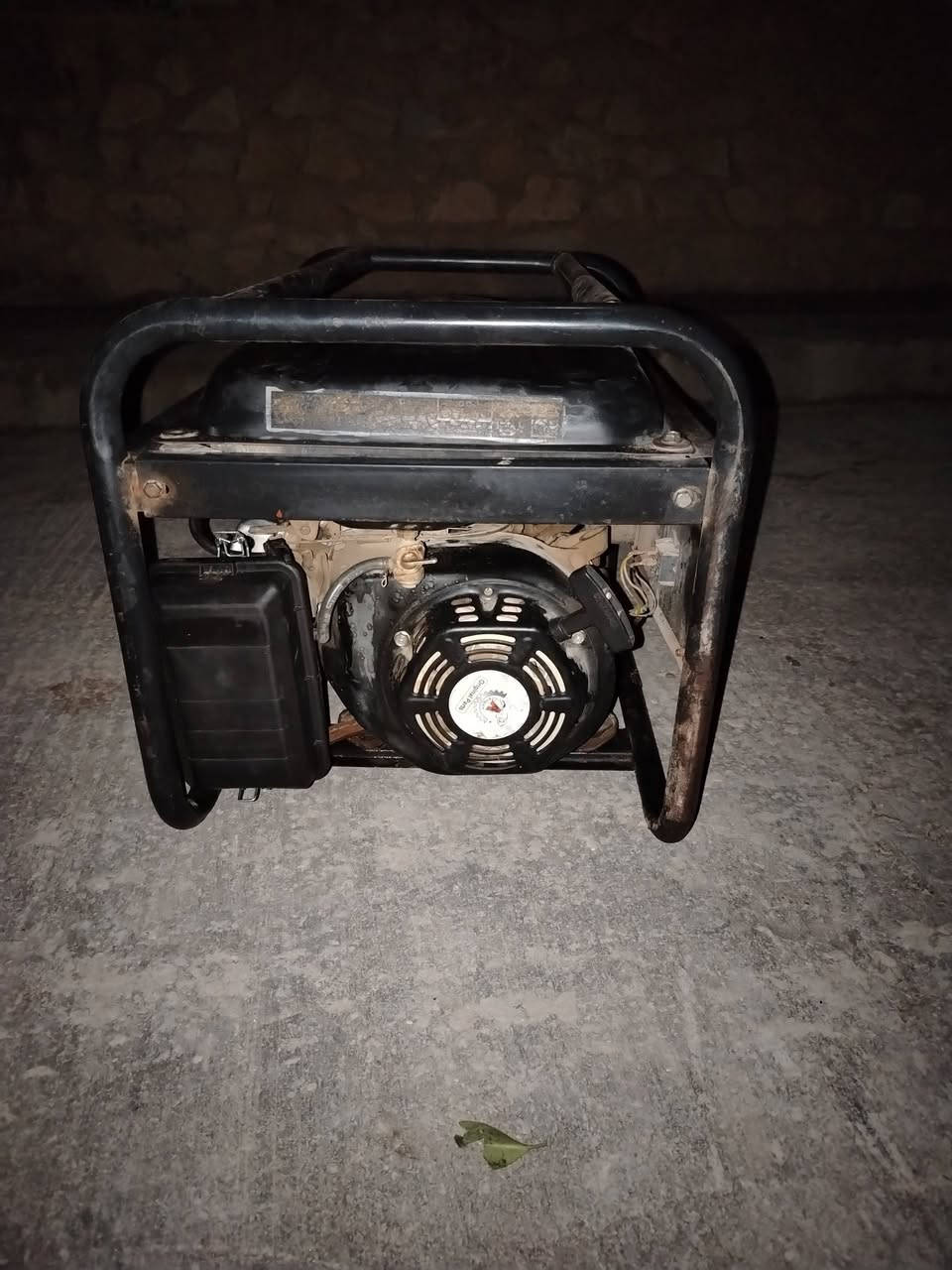 السلام عليكم
مولد استرا 2.5 kv  للبيع

السعر  ١٨٥ الف و بي مجال بسيط

 للأستفسار الاتصال على الرقم
***********
***********
