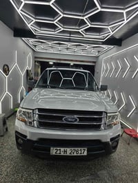 فورد اكس بدشن موديل 2017  السعر 155 بيها مجال بسيط مراوس او بيع  3قطع ...