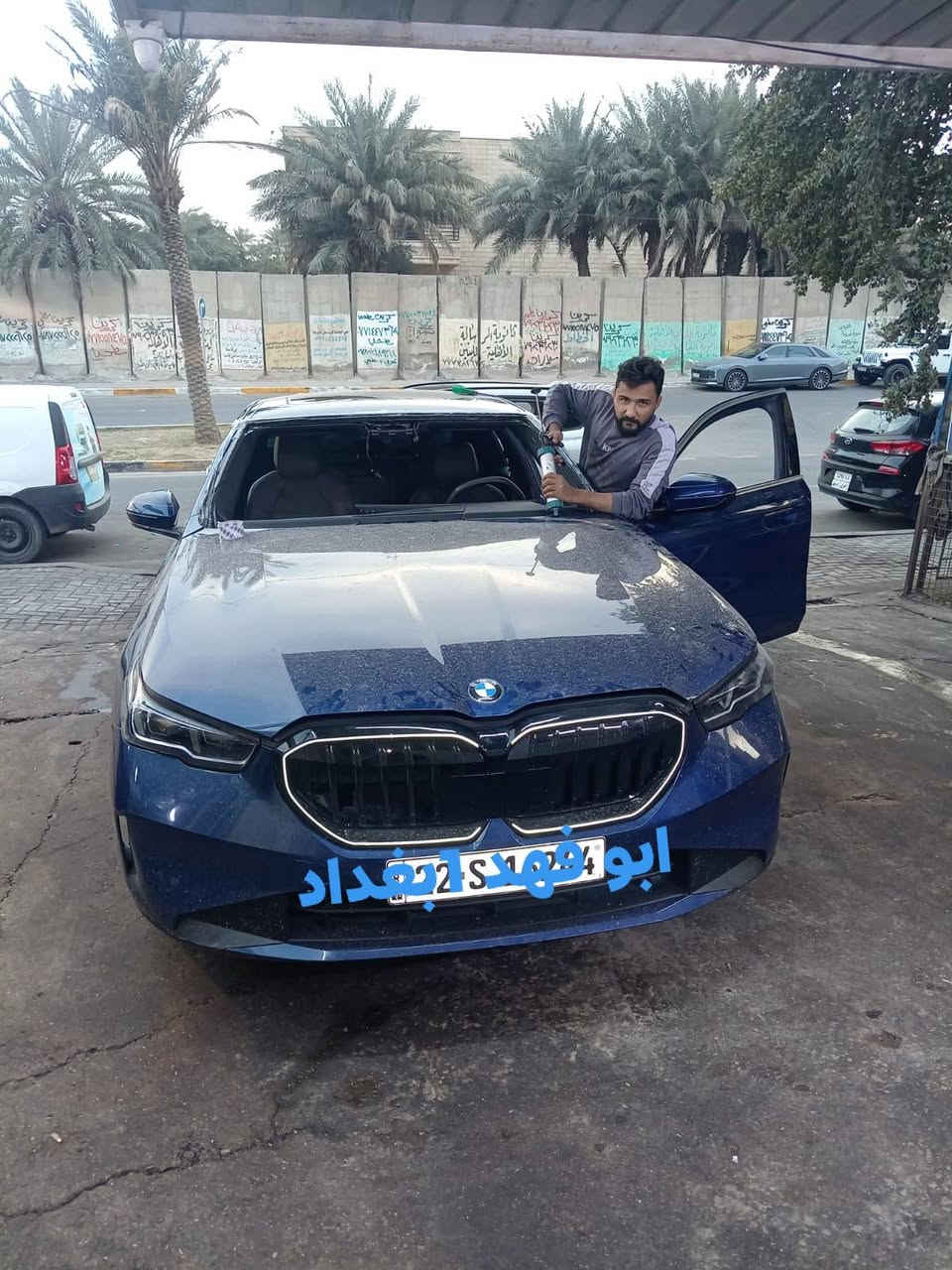 -يتوفر زجاج السيارت الحديث والقديم
-بأسعار جيده تبديل الزجاج الامامي الكافه انواع السيارات 
-تبديل الزجاج المضلل البيبان والخلفيه 
-ازاله التضليل من الزجاج الامامي والابوب
-تنضيف مكان الزجاج بعد ازالته  
-ويتوفر زجاج اصلي الكافه انوع السيارات 
-ويتوفر زجاج درجة اولى مع ضمان جوده العمل والزجاجه -فتره الضمان 3️⃣سنوات 
مع احسن انوع السلكون 
-يتوفر جميع انواع السلايتات لجميع انواع السيارات
-ويتوفر زجاج درجه ثانيه ضمان فقط جوده العمل وليس -الزجاجه 
-وكل هاذه عدنه شد موقعي داخل بغداد فقط ضايج من -الزدحام ماعندك مجال تجي احنى نجيك بكل مكان ابغداد 
-وتشوف الشغل اذا ميعجبك ربع متنطي والجامه هديه من -عدنه الك 
-موقعنا شارع شيخ عمر قرب مقبره الغزالي 
-للاستفسار اكثر اتصل بنا او مراسله ع واتس اب***********ابوفهد
