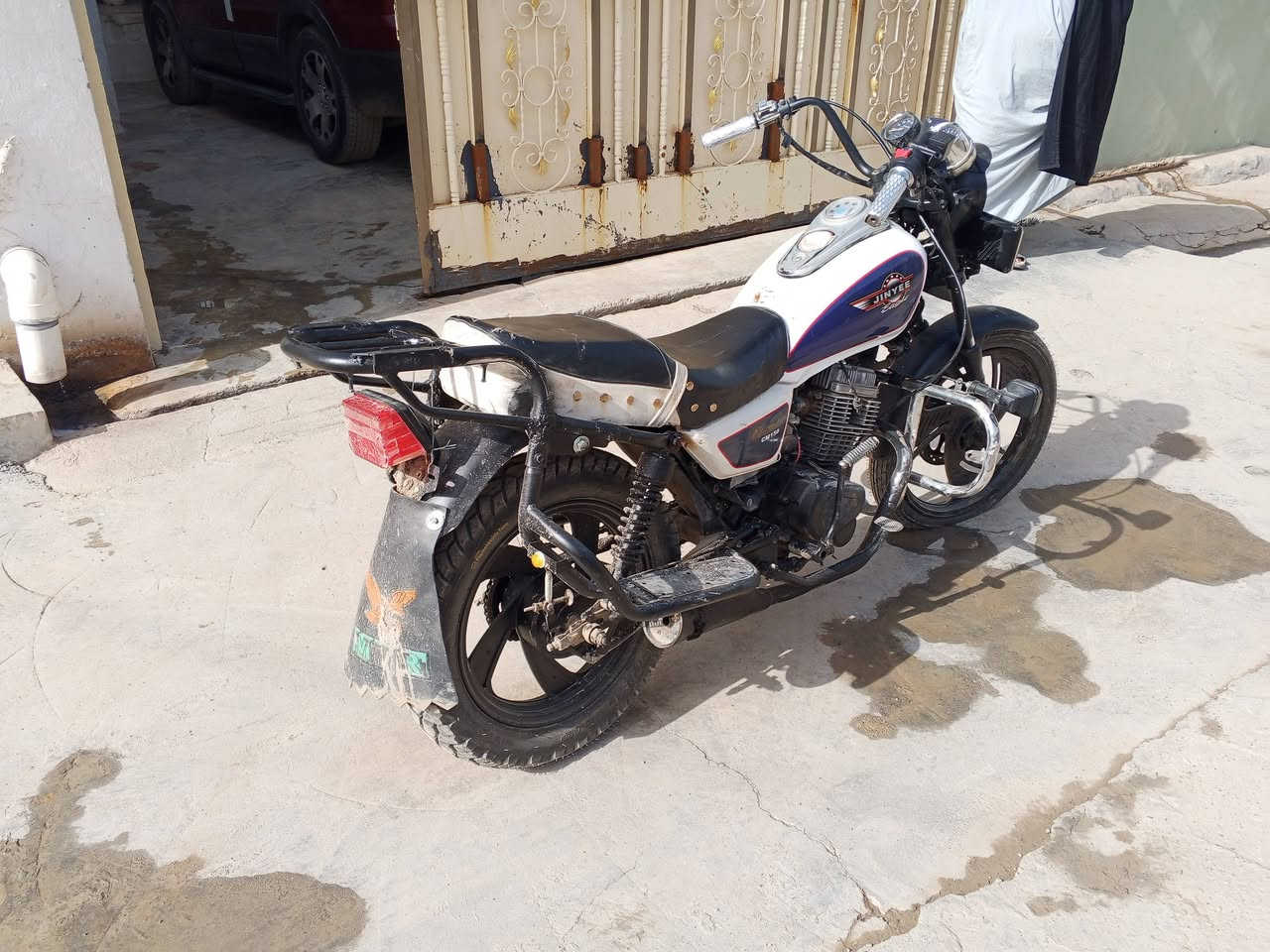 جني للبيع او مراوس 
المكان منصورية الجبل 
***********
