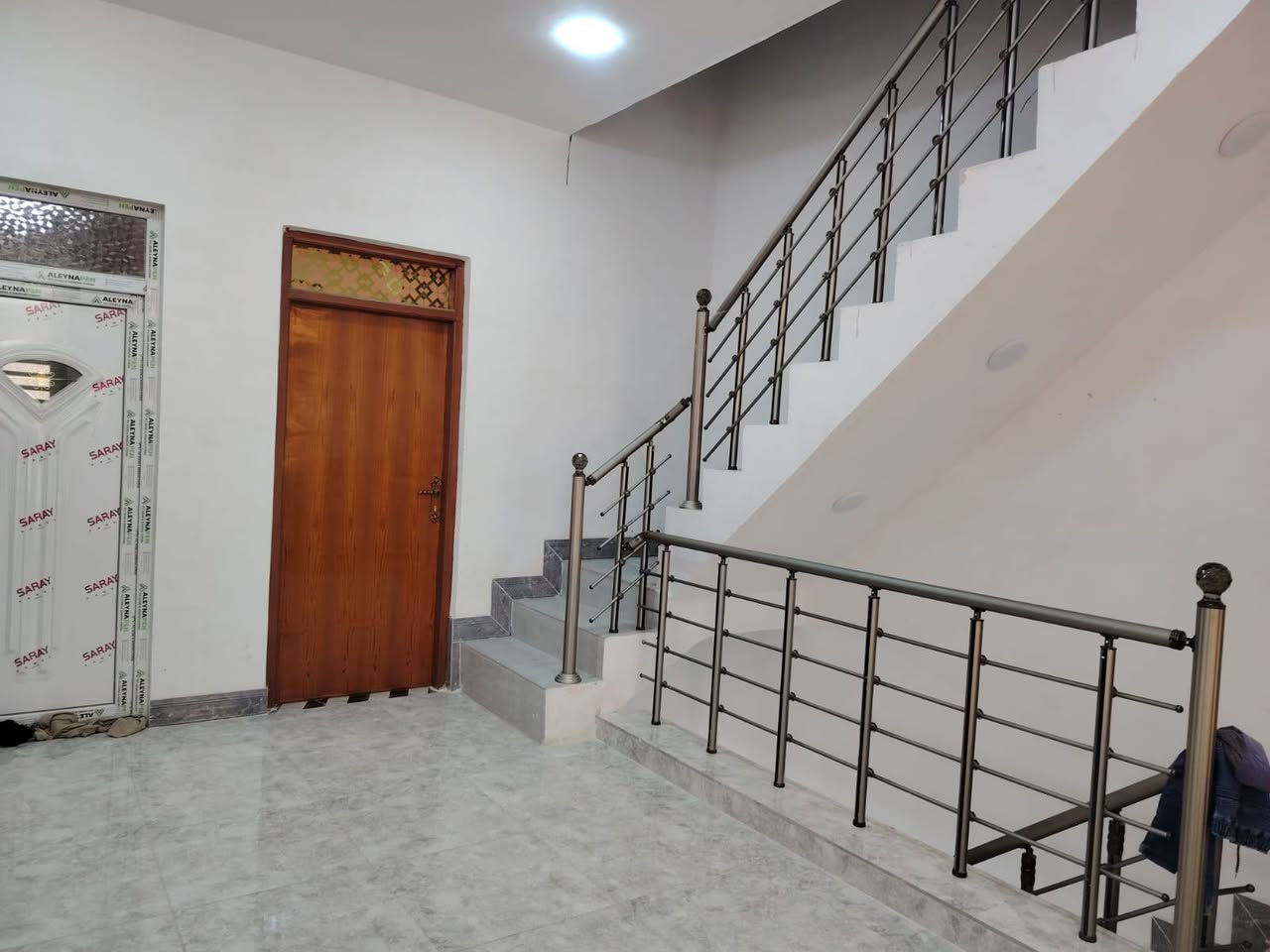 بيت للايجار مساحه 100م طابقين 
حديث2025كونكريت فول مواصفات
4غرف صاله عدد2صحيات3 استقبال
كراج مناور مخزن موقع اريدو قرب 
مستشفى المعوقين ايجار450قفل 
للاستفسار ***********مكتب الرحمه 👎🏻👎🏻
‏استعمل هذا الرابط للانضمام إلى مجموعتي في واتساب: https://chat.whatsapp.com/E92C2GowQ80KB16GT6T9l7?mode=gi_t ناصرية, ذي قار
