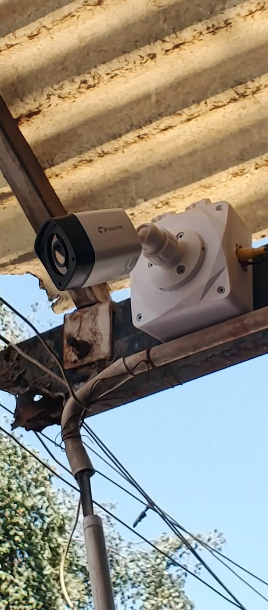 تم بحمد الله نصب كاميرات مراقبة Falcon 5 ميكا في منطقه الطوبجي – قرب مرور الطوبجي 
نضمن جودة عالية، ترتيب احترافي، وخبرة بالعمل 🔧🎥
جاهزين لتنفيذ جميع مشاريع الكاميرات للمحلات والمولات والمزارع والمؤسسات الحكومية والخاصة .
تواصل ويانه للطلب أو الاستفسار.***********
