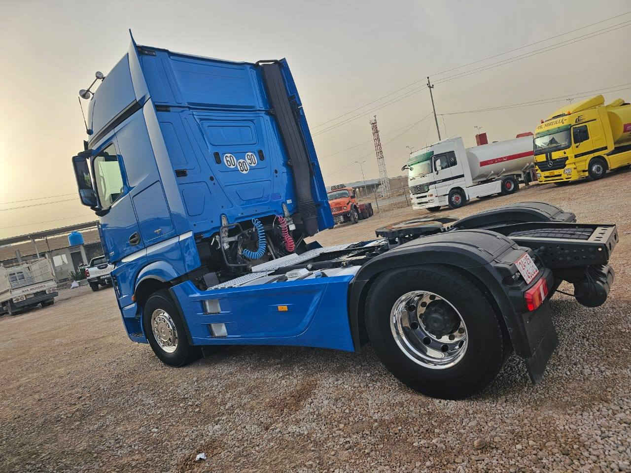 للبيع وحش موديل 2017 حجم 1863 فول سياره ماشيه 700 مكفول متواجدة في معرض بغداد الحديث العنوان الانبار الرمادي خط سريع ***********
