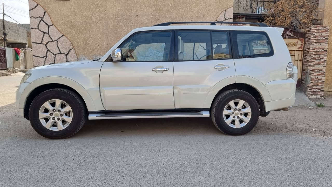 باجيرو حبتور موديل ٢٠١٤ مكفوله من الدعامية للدعامية من ضربه صبغ بارد تخم تاير جديد دلوب ٢٠٢٥ ماشية ١١٢ الف حقيقي كشن كهرباء سماعات مونتاربو فتحة ب السقف مسجل شاشة كامرة خلفية حساسات خلفي لايتات زنون السعر 175$  للاتصال على الهاتف ***********
