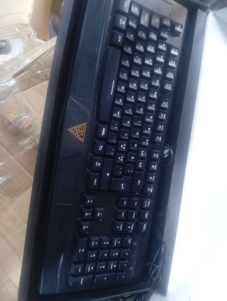 قطع حاسبات للبيع
كيبورد وماوس كيمنك rgb 25الف 
كيبورد فقط 10 
هارد hdd 2تيرا 65الف


**إذا كنت صاحب هذا الإعلان وتريد حذفه لأي سبب، رجاءا أرسل رسالة إلى الدعم الفني**