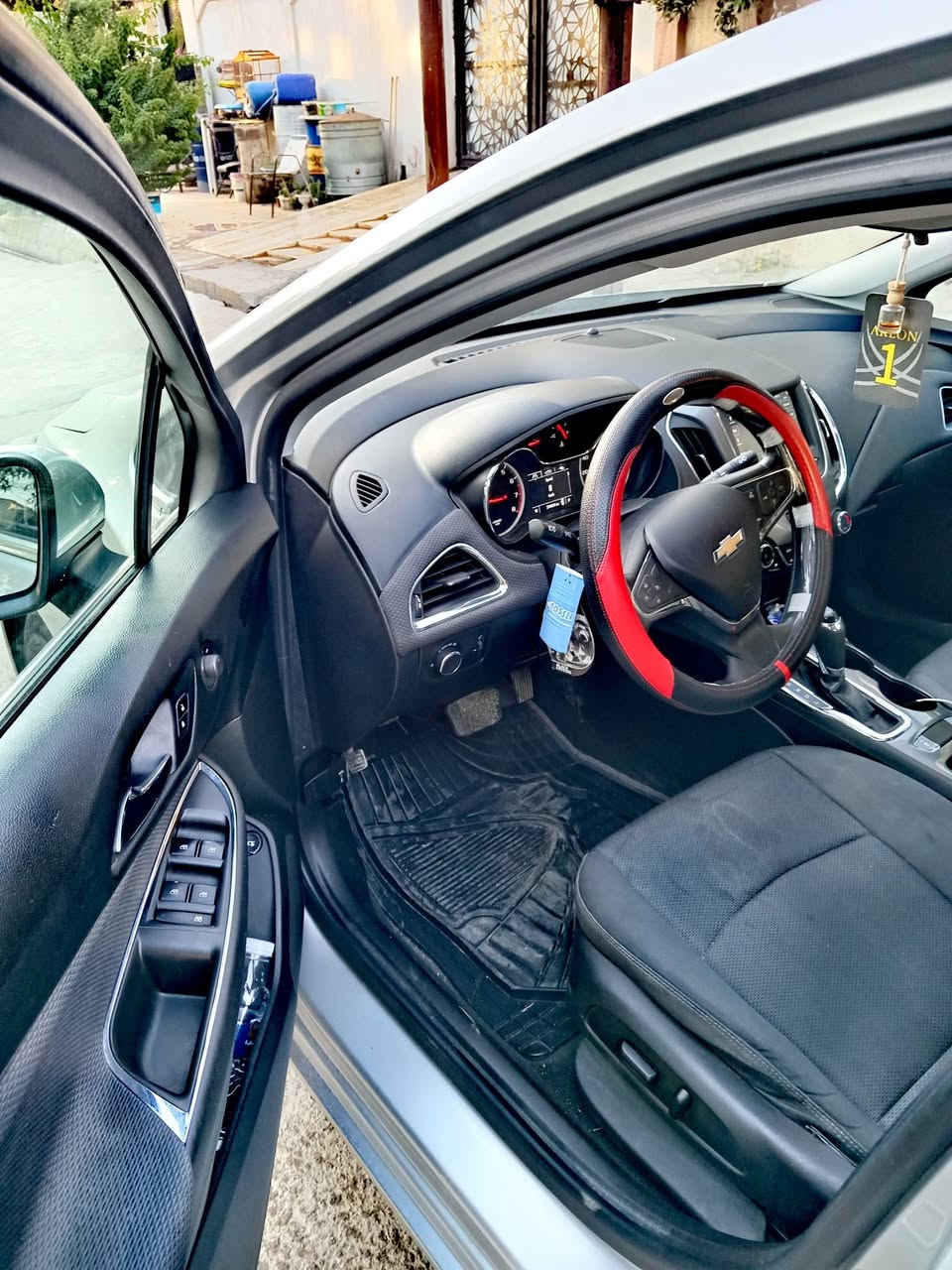 شوفرليت كروز 2019 وارد أمريكي مواصفات Lt كير محرك شرط مامفتوح
بجم كبس هزه سنوية رقم جديد بسمي شرط التحويل سنوية ٢٠٣١ جاهزه من جميع النواحي

حادثها خفيف جاملغ خلفي وشبر بالباب

مكانها الموصل

سعرها ١١٠

***********
