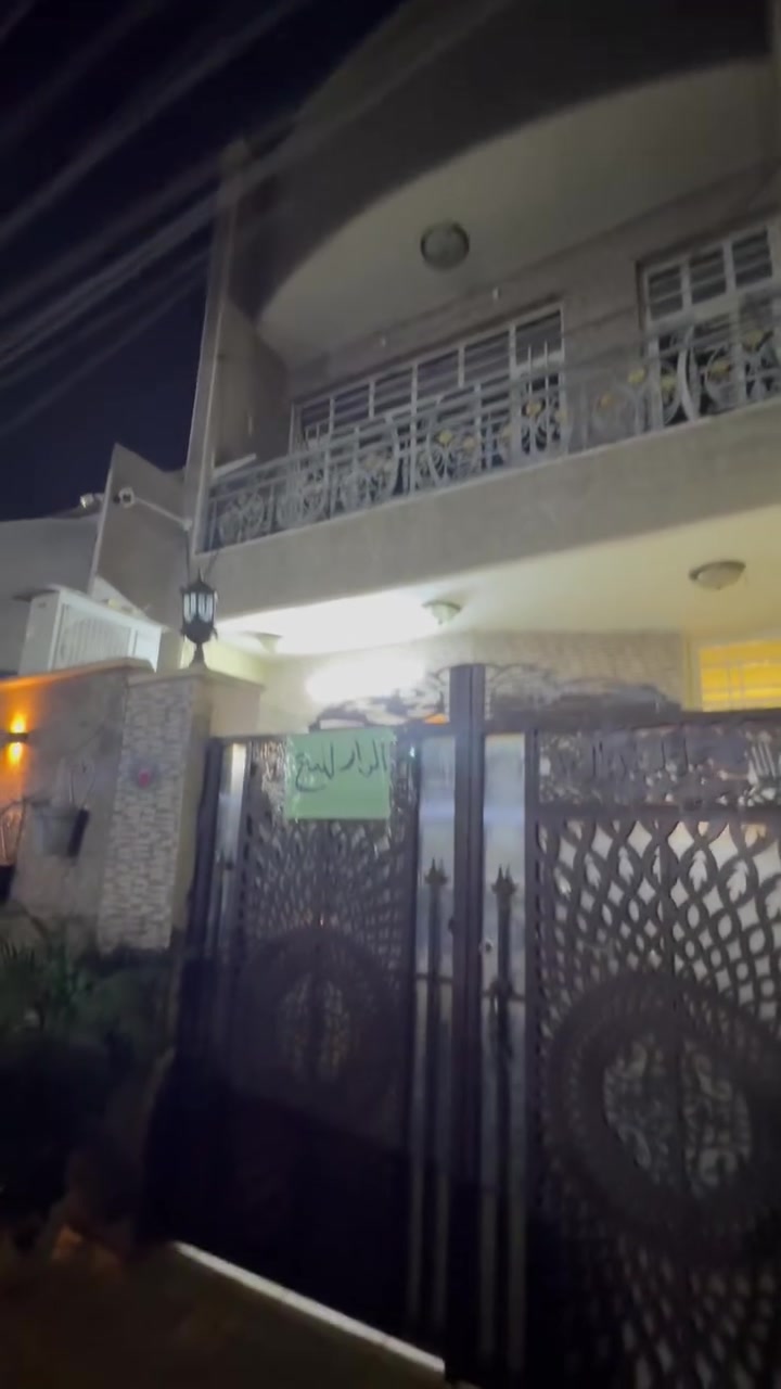 بيت للبيع المساحه١٠٠ متر طابقين بيت نظيف من كل النواحي وجاهز الي ياخذه ميصرف عليه … سند ٢٥ بأسم صاحب البيت ( مربع بيت زياره ) بي سند .. العنوان الشعب الزراعيه حي الكوثر اقرب نقطه داله صيدلية زينب الاسدي…وإنشائية الكعبي….والبيت جديد مامتعوب كما موضح بلتصوير .. السعر ١٥٠ مليون 

للاستفسار الاتصال ***********
