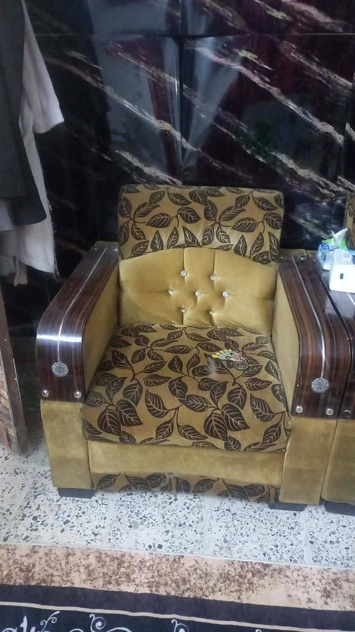 تخم للبيع مابيه شي والانازل الاسفنج نضيف 7مقاعد السعر 100


**إذا كنت صاحب هذا الإعلان وتريد حذفه لأي سبب، رجاءا أرسل رسالة إلى الدعم الفني**