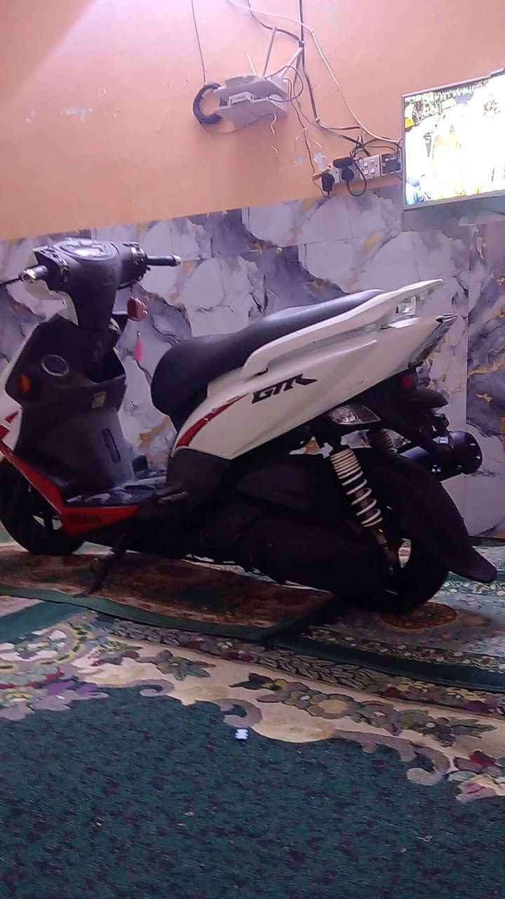 سلام عليكم جيتي ار للبيع
كفالة عامة مكينة و كفر ختم واحد دراجة صالة سبوع طالع من رمبة بعدهة حتة ما مبولشة بيهة ملاح يخبل موديل 14بيهة وصل معرض و منفيس دراجة بعدهة بل كارتون والله مكاني بغداد سعر خاص او
***********
