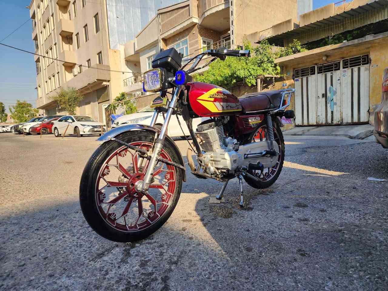 نامي برو هونزده 2023 
محرك كبس مامفتوح 
منفيس موجود 
كلشي شغال سلف لايت بك لايت اشاير باتري جديد تاير جديد ماطور كامل اي عيب مابي شرط 
اي صرف مابي ولا تهريب زيت
سعر ٥٢٠ الاف بي مجال 
رقم تواصل ***********
