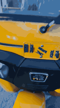 سلام عليكم شباب تكتك للبيع موديل 21 شهر8 رقم وسنويه 
مكفوله تكتك بس من عده ضربه صغيره يم بكلايت وراجعه سعر 7500وبيه مجال شي قليل حك جيه ***********هذه رصيد وهذه وتساب ***********
