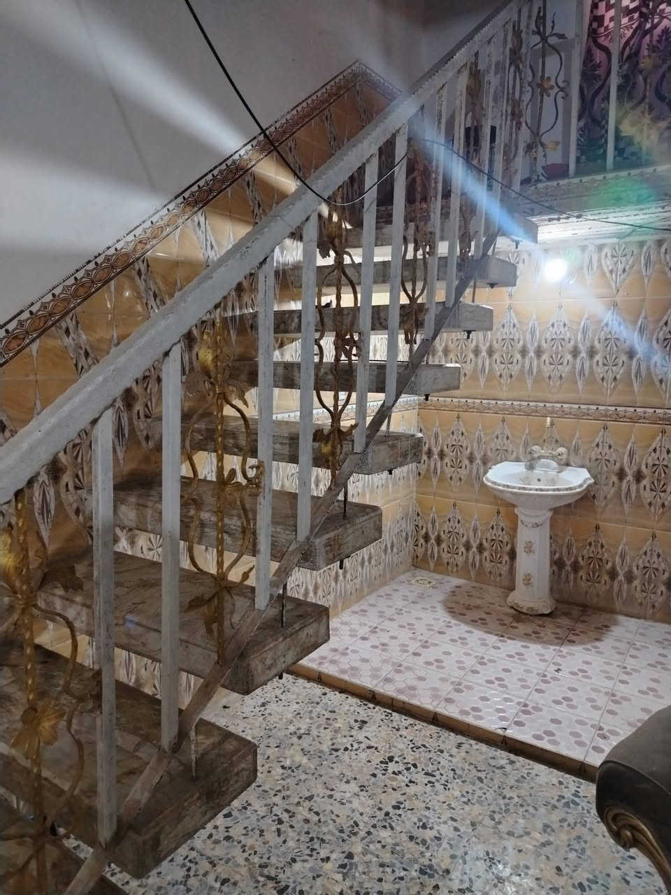 دار للبيع مساحه ٢٠٠ متر طابو زراعي سند ٢٥ خلف المحكمه الجديده ابو عجاج بيت بناء طابوك سكف كونكريت صب كافه الخدمات كهرباء ماء تبليط يبعد عن شارع حله بغداد ١٠٠ متر ويبعد عن المحكمه اقل من ٨٠٠ متر قرب تقسيم حسين مارينا الزراعي مع العلم البيوت المقابيله طابو صرف خدماته من ضمن خدمات الطابو السعر ١٣٥ للاستفسار الاتصال على الرقم ***********
