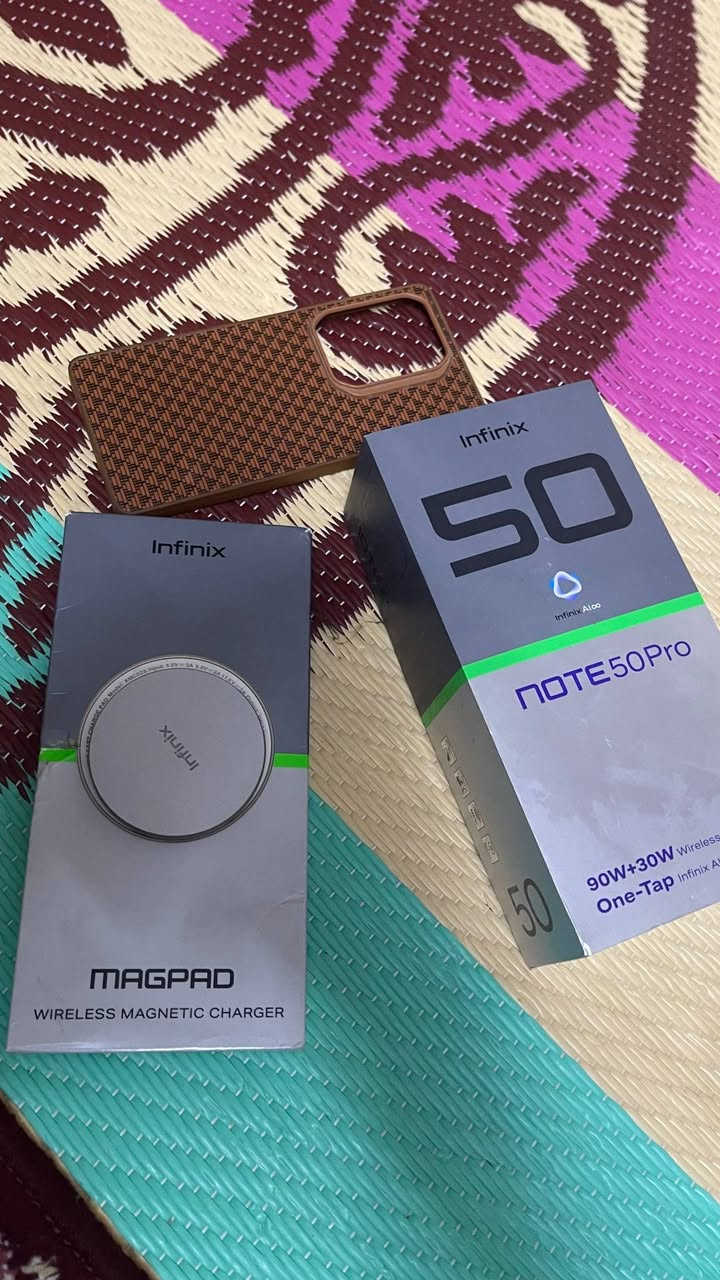 انفنكس نوت 50 pro اكرر برو مو العادي
ذاكرة 256 العشوائية 12+12
جهاز وتر بروف ع وضع الشركة كامل الملحقات ويه كارتونه اصلي + كفر وشاحن لاسلكي 
جهاز بي فطر بالشاشة مثل ما موضح بالصورة مماثر على لمس تجي تفحص بيدك جهاز ولمسه سعره 180 قفله 175


**إذا كنت صاحب هذا الإعلان وتريد حذفه لأي سبب، رجاءا أرسل رسالة إلى الدعم الفني**