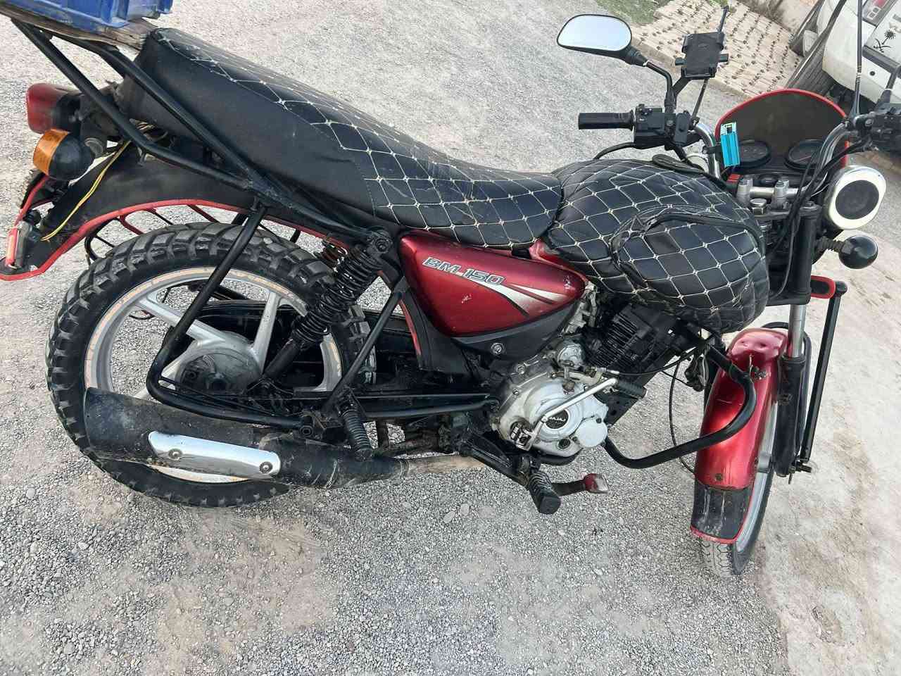 السلام عليكم
بوكسر 18. للبيع او مراوس. تايكر او نامه. اوراق اصولي شرط الترقيم تشغيل سلف هندر بي وقت شلعه ومعدل نقوصاته بصيطه عل صفاحيه واير ابريك امامي. السعر 650 وبي مجال. العنوان ديالى. خاص وبلخدمه


**إذا كنت صاحب هذا الإعلان وتريد حذفه لأي سبب، رجاءا أرسل رسالة إلى الدعم الفني**