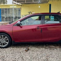 كامري اس اي • ٢٠١٧ • ابيض