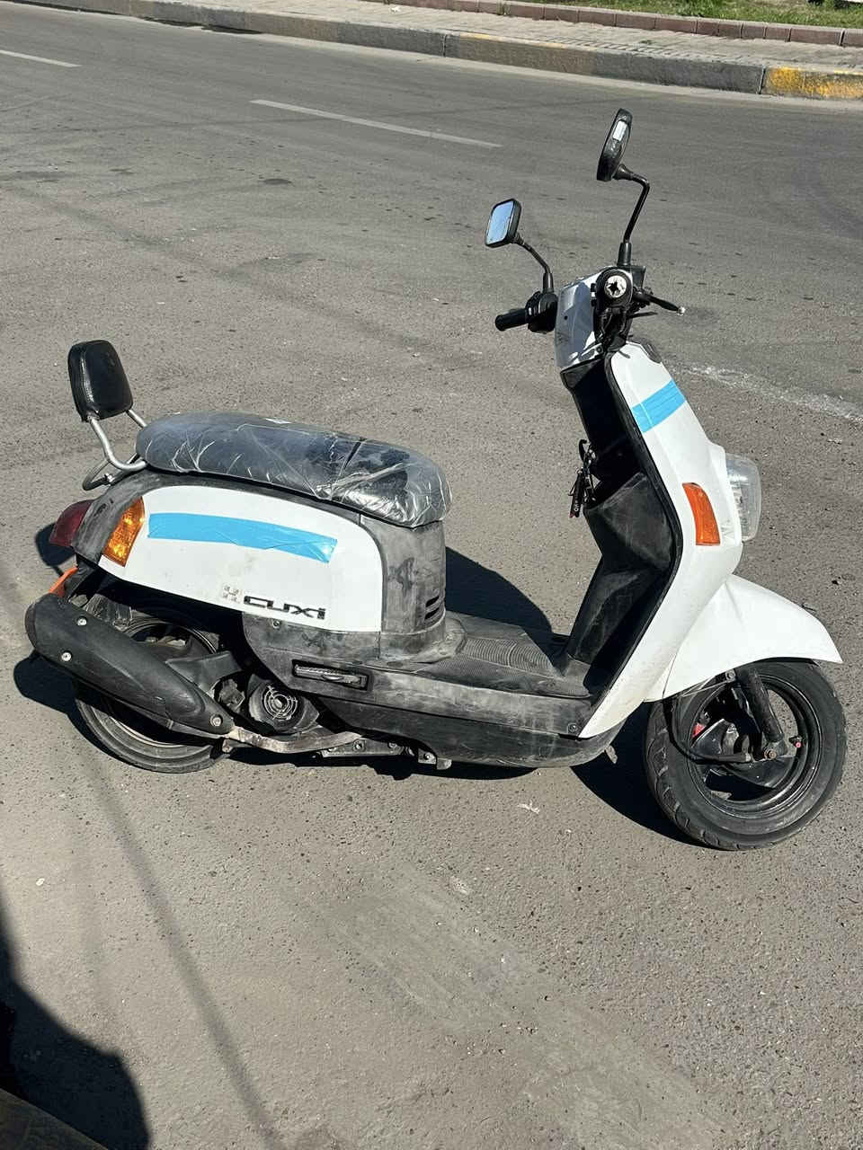 السلام عليكم شاب بوليس 2011كفاله عامه نوزل مو  كابريتر+مامفتوح اي شي مراوي عادي بيه ***********المكان بغداد
