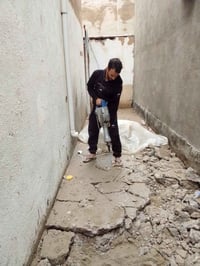 /  يوجد كادر عمل جاهز /  تصعيد مواد /  تنضيف بيوت /  تفليش /  تكشيط / ...