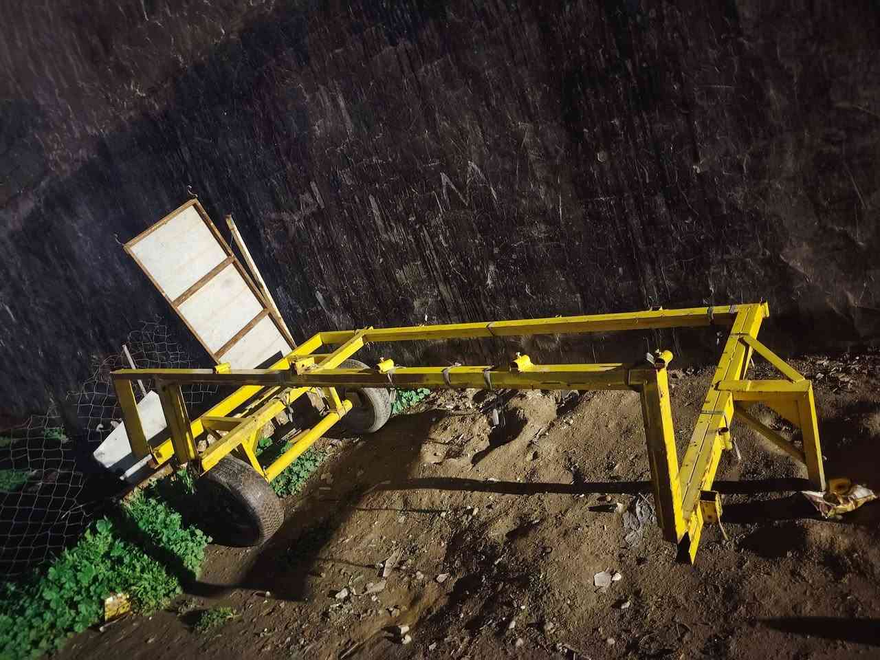 السلام عليكم عندي هاذه النطاز كلشي مابي نضيف كدام العين السعر 350 بي مجال للطيبين التواصل عله هاذه الرقم ***********
