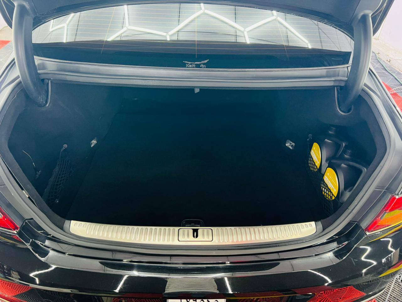 جنيسز موديل 2019 g90 vip باب طويله تكمه محرك 5000 ماشيه 70000 الف كيلو وارد كوريا  صبغ جاملغ خلفي السائق سياره رئاسيه فول فول دخول جديد رقم بغداد مكان السياره الديوانيه  السعر 395 وبيه شويه مجال للشراي  ***********
