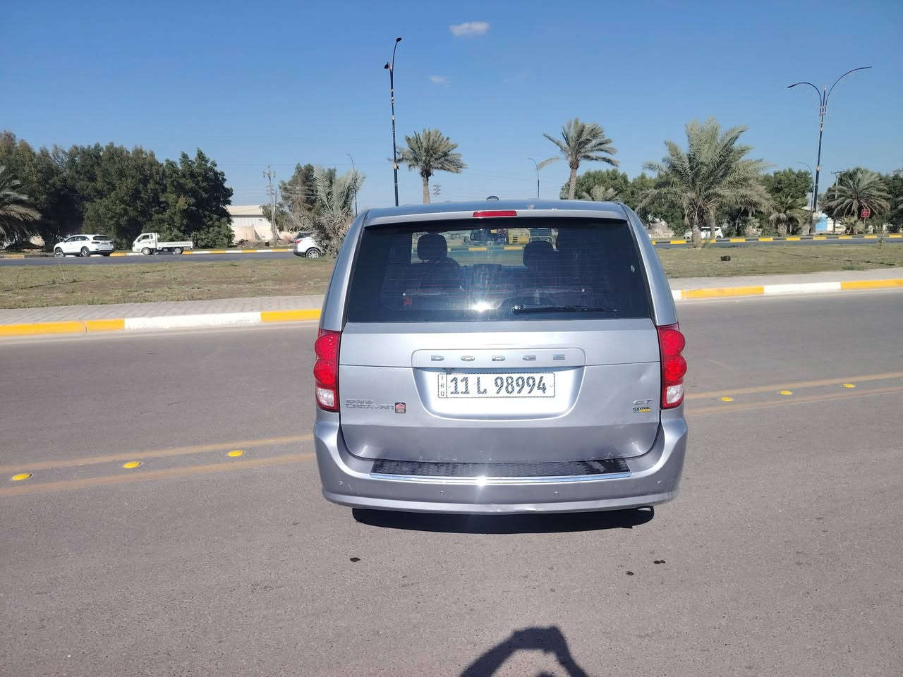 سلام عليكم سياره نوع كرلفان موديل 2018وارد امريكي حادثه جاملف امامي و البنيد بدون دواخل فول مواصفات واحد عله واحد شاشه كامره حساسات تحكم ستيرن جهتين خمسه ويل كب شاير مري مري شفط كشنات كهرباي جلد 7راكب 3قطع تبريد 6ستندر  كفاله كير مكينه حداديه تخم تاير تبريد مكفوله من ضربه او تبدي او عده الحادث العنوان كربلاء السعر164 بها مجال حق الجيه رقم*********** الهاتف
